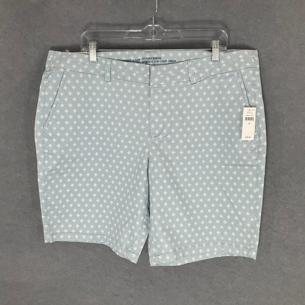Khakis by Gap City Bermuda Shorts 9‎ Inch Inseam Women's Size 18
